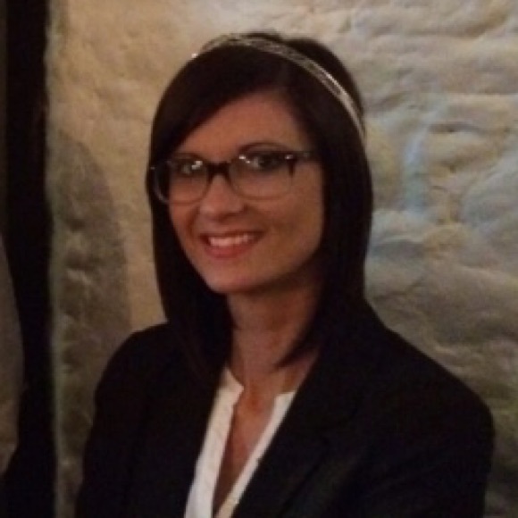 Meet Your Posher *Amber* - Picture 2 of 5